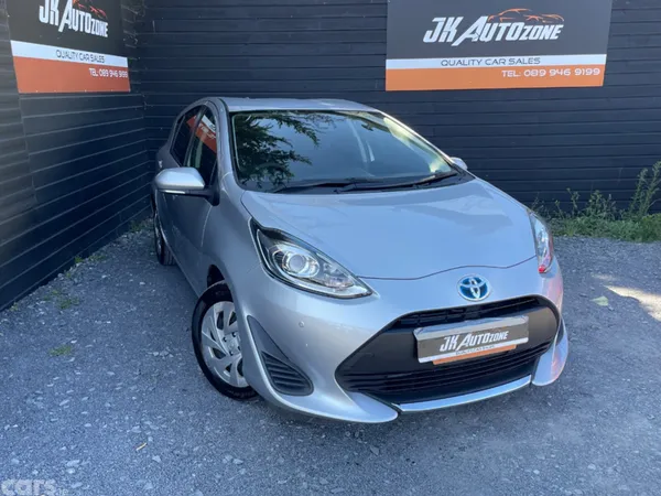 Toyota Aqua Hatchback, Petrol Hybrid, 2021, Silver