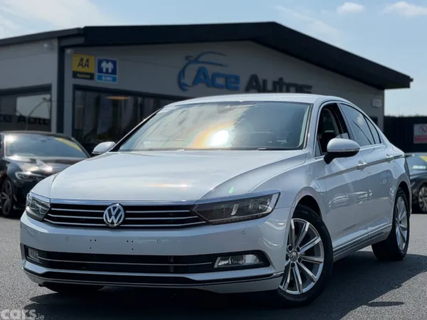 Volkswagen Passat Saloon, Diesel, 2019, White