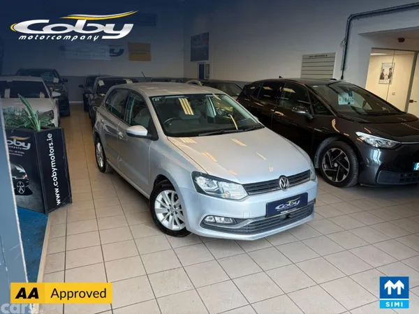 Volkswagen Polo Hatchback, Petrol, 2015, Silver