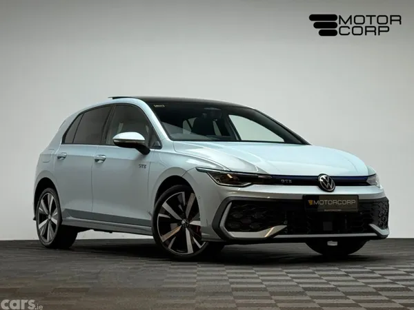 Volkswagen Golf Hatchback, Petrol Plug-in Hybrid, 2026, Blue