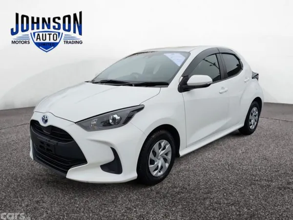 Toyota Yaris Hatchback, Petrol Hybrid, 2022, White