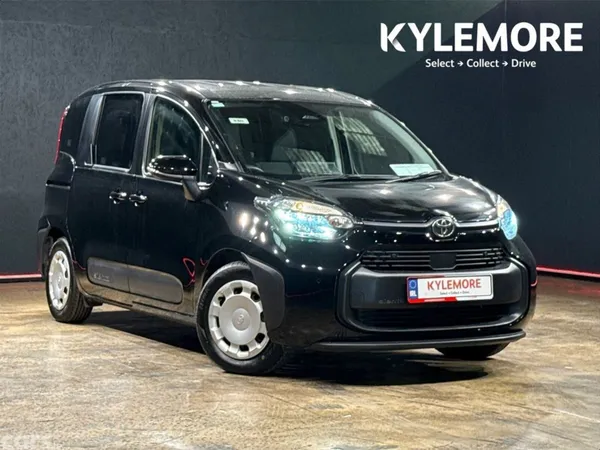 Toyota Sienta MPV, Petrol Hybrid, 2023, Black