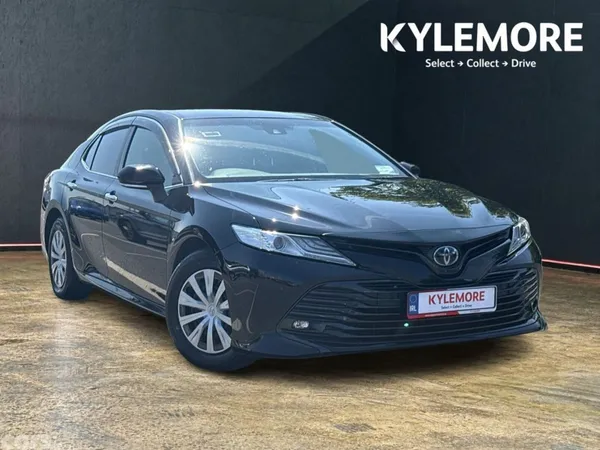 Toyota Camry Saloon, Petrol Hybrid, 2021, Black