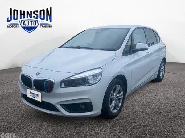 BMW 2-Series Hatchback, Petrol, 2016, White
