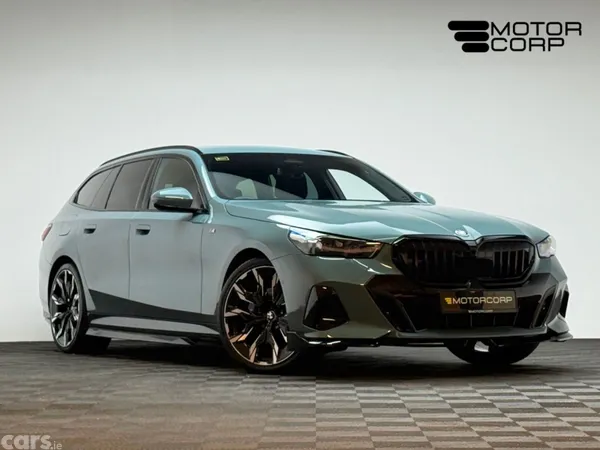 BMW 5-Series Estate, Petrol Plug-in Hybrid, 2025, Green