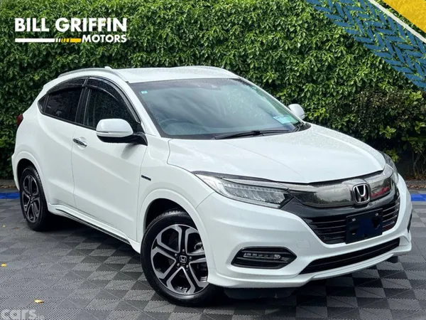 Honda Vezel SUV, Petrol Hybrid, 2021, White