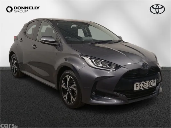 Toyota Yaris Hatchback, Petrol Hybrid, 2025, Grey