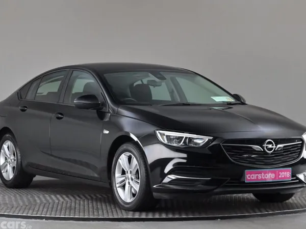 Opel Insignia Hatchback, Diesel, 2018, Black