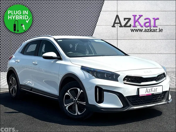 Kia XCeed Hatchback, Petrol Plug-in Hybrid, 2023, White