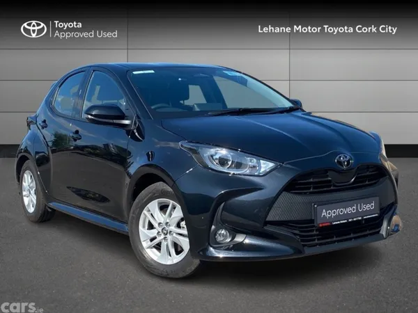 Toyota Yaris Hatchback, Petrol Hybrid, 2026, Black