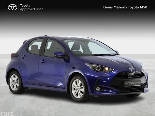 Toyota Yaris Hatchback, Petrol Hybrid, 2023, Blue