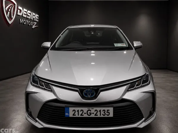 Toyota Corolla Saloon, Petrol Hybrid, 2021, Grey