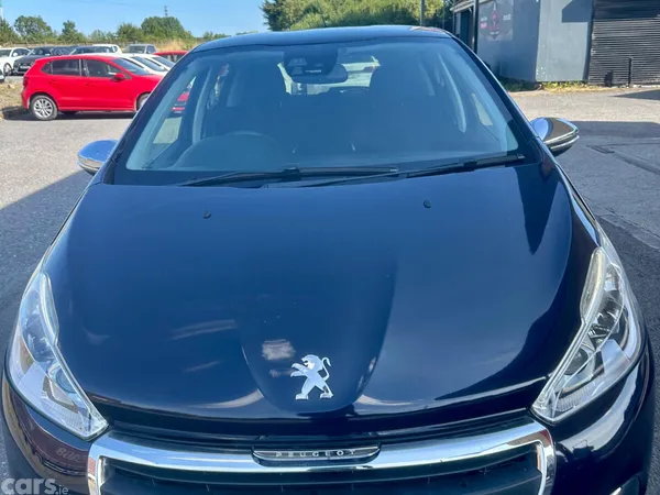 Peugeot 208 Hatchback, Petrol, 2016, Blue