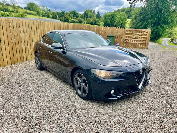 Alfa Romeo Giulia Saloon, Diesel, 2017, Black