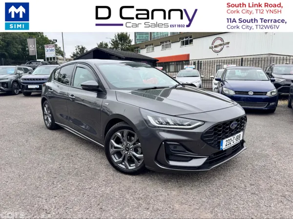 Ford Focus Hatchback, Petrol, 2023, Grey