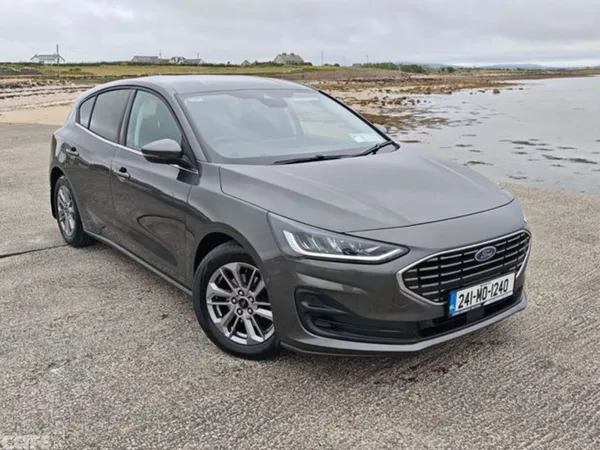 Ford Focus Hatchback, Diesel, 2024, Grey