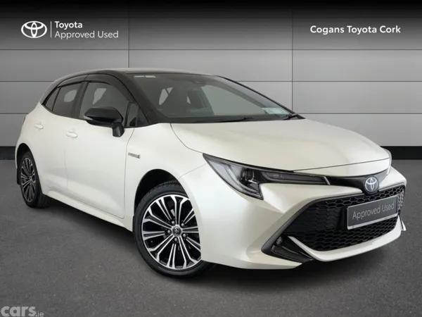 Toyota Corolla Hatchback, Petrol Hybrid, 2020, White