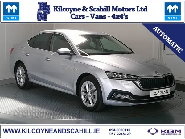 Skoda Octavia Hatchback, Diesel, 2023, Silver