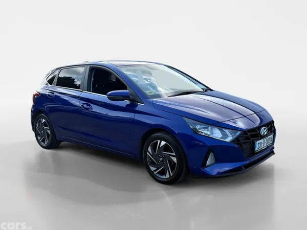 Hyundai i20 Hatchback, Petrol, 2023, Blue