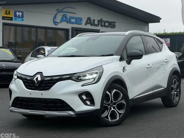 Renault Captur SUV, Petrol, 2021, White
