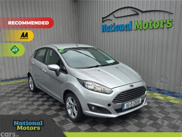 Ford Fiesta Hatchback, Petrol, 2015, Silver