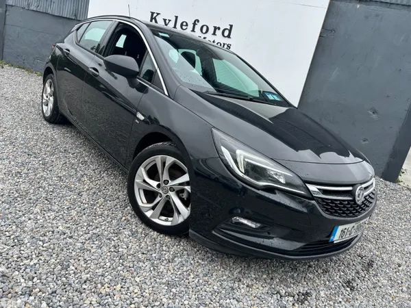 Vauxhall Astra Hatchback, Diesel, 2016, Black