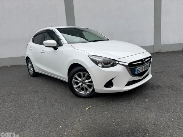 Mazda Demio MPV, Petrol, 2015, White