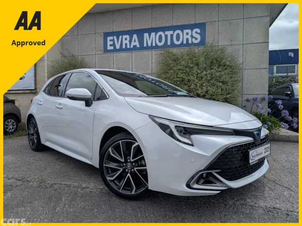 Toyota Corolla Hatchback, Petrol Hybrid, 2025, White