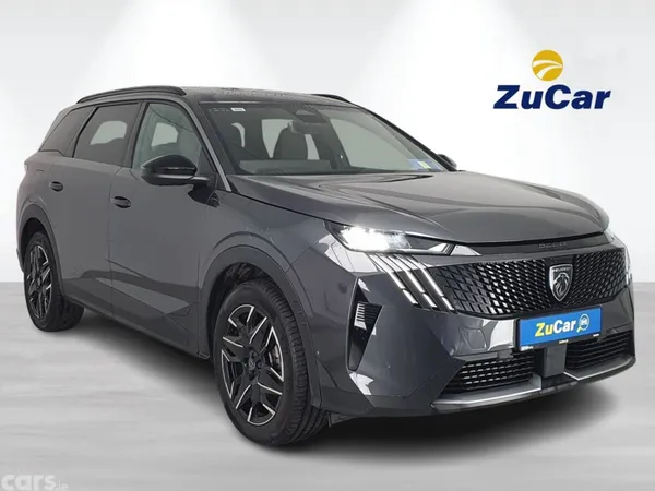 Peugeot 5008 MPV, Petrol, 2025, Grey