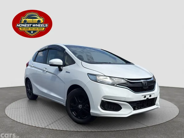 Honda Fit Hatchback, Petrol Hybrid, 2019, White