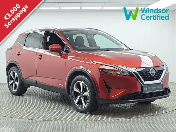 Nissan Qashqai MPV, Petrol, 2024, Red