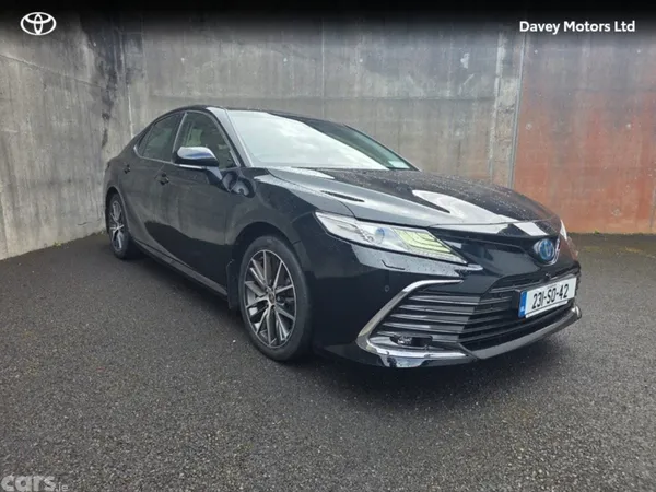 Toyota Camry Saloon, Petrol Hybrid, 2023, Black