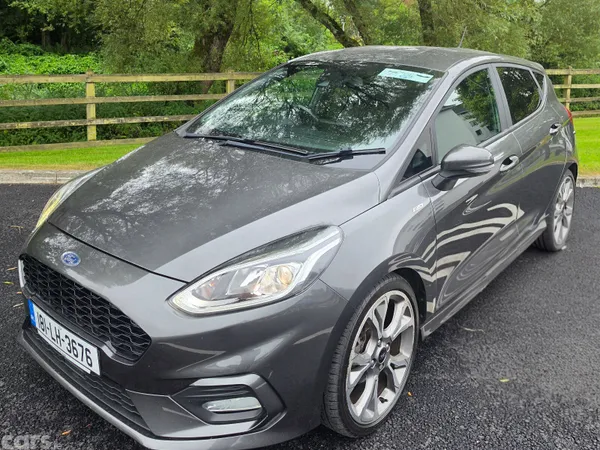 Ford Fiesta Hatchback, Petrol, 2018, Grey
