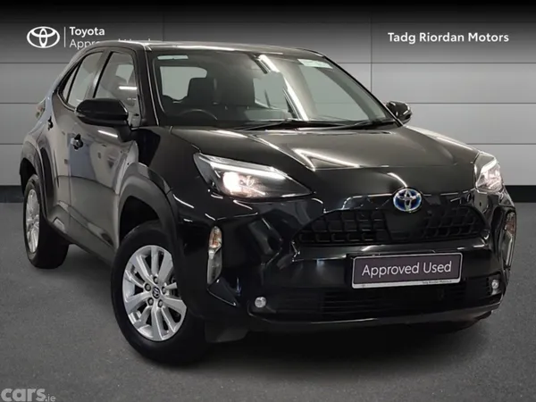 Toyota Yaris Cross Hatchback, Petrol Hybrid, 2023, Black