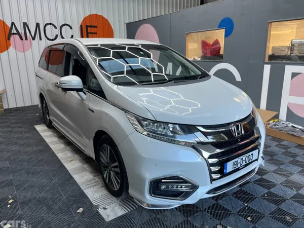 Honda Odyssey MPV, Petrol Hybrid, 2019, White