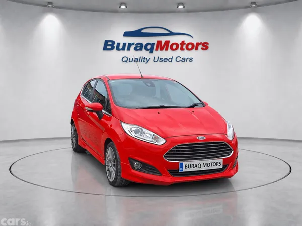 Ford Fiesta Hatchback, Petrol, 2016, Red