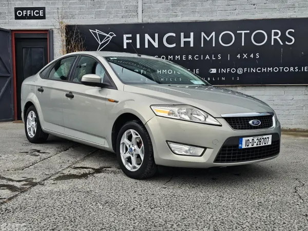 Ford Mondeo Saloon, Diesel, 2010, Gold
