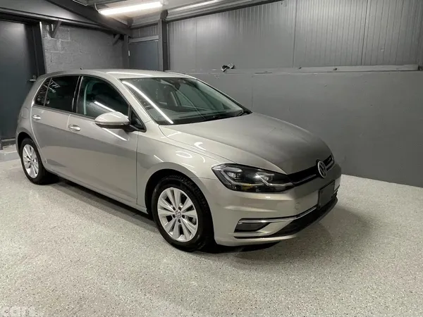 Volkswagen Golf Hatchback, Petrol, 2017, Silver