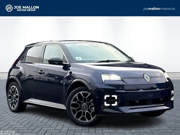 Renault 5 Hatchback, Electric, 2027, Blue