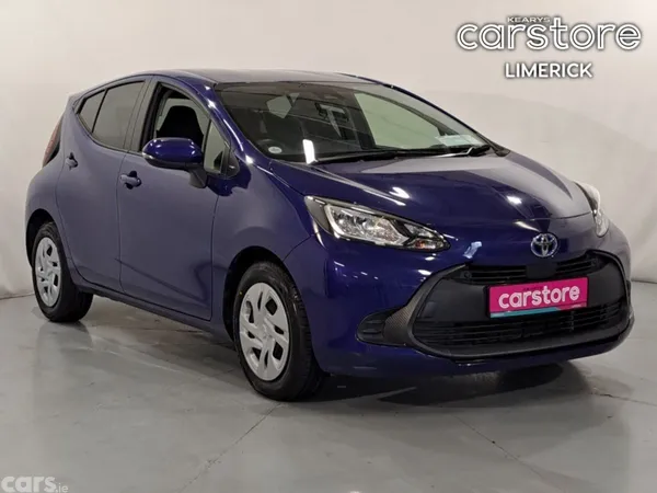Toyota Aqua Hatchback, Petrol Hybrid, 2022, Blue