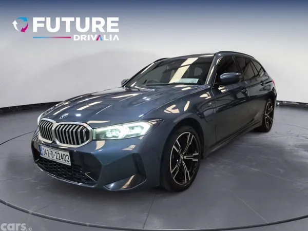 BMW 3-Series Estate, Petrol Plug-in Hybrid, 2024, Blue