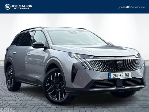 Peugeot 5008 MPV, Petrol, 2026, Grey