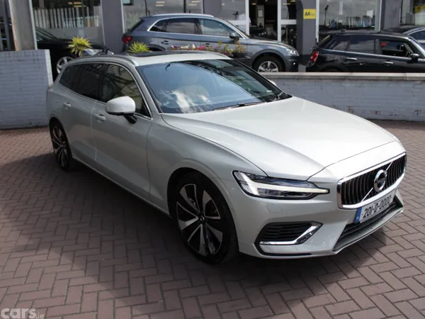 Volvo V60 Estate, Petrol Plug-in Hybrid, 2020, Silver