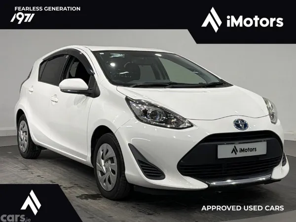 Toyota Aqua Hatchback, Petrol Hybrid, 2021, White