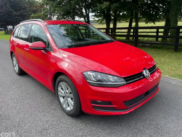 Volkswagen Golf Estate, Petrol, 2015, Red