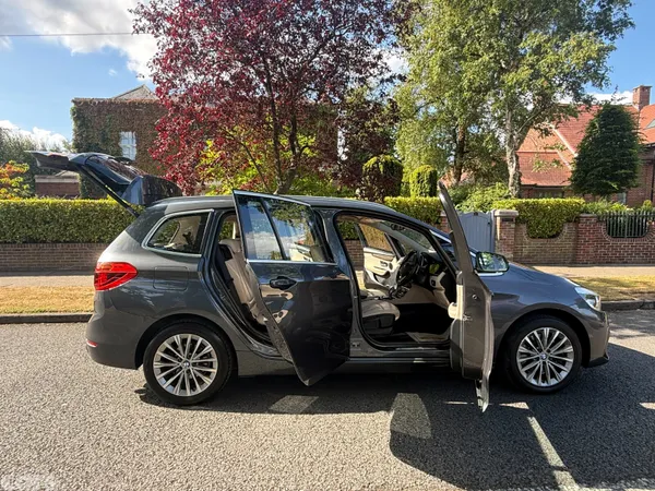 BMW 2-Series SUV, Diesel, 2019, Grey