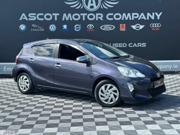 Toyota Aqua Hatchback, Petrol Hybrid, 2015, Purple