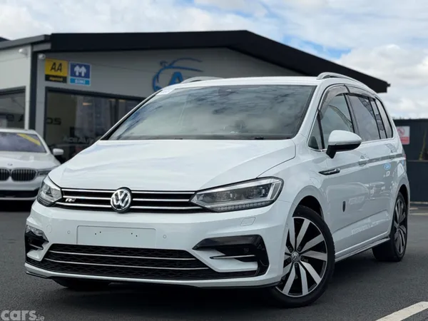 Volkswagen Touran MPV, Petrol, 2019, White