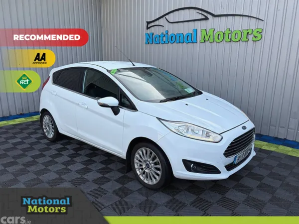 Ford Fiesta Hatchback, Petrol, 2014, White