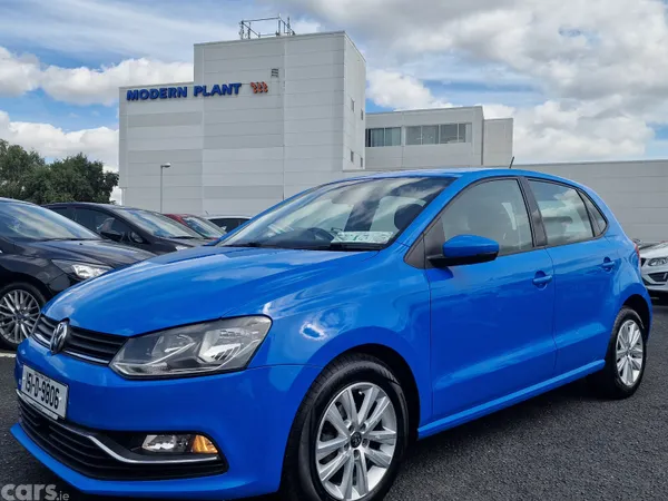 Volkswagen Polo Hatchback, Petrol, 2015, Blue